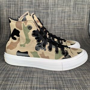 Converse Chuck Taylor All Star 2 Hi 'Camo' High-Top Sneakers Women’s 6 men’s 4